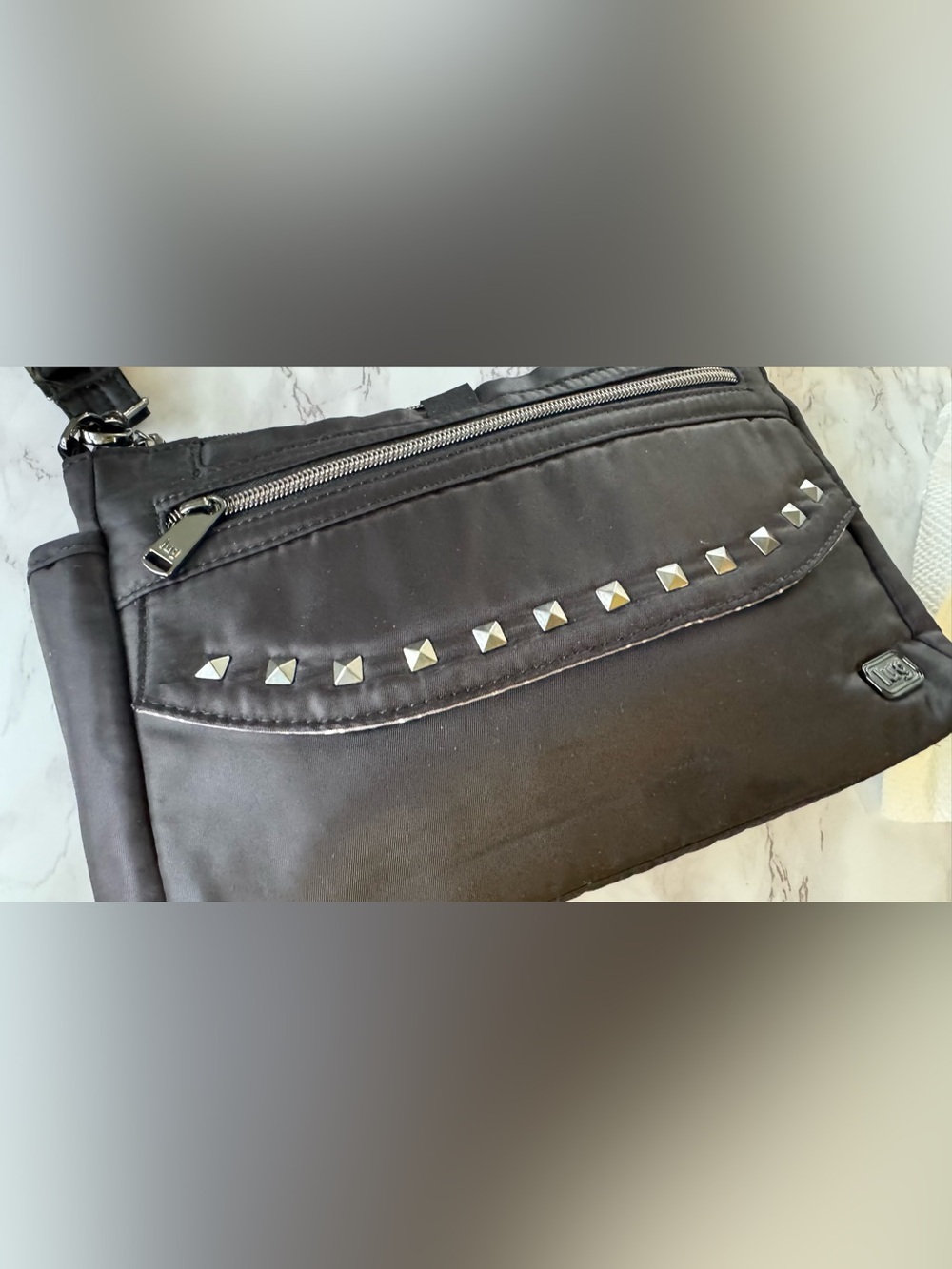 Lug Pacer RFID Crossbody Travel Organizer Bag Black Studded Nylon EUC - Picture 15 of 16